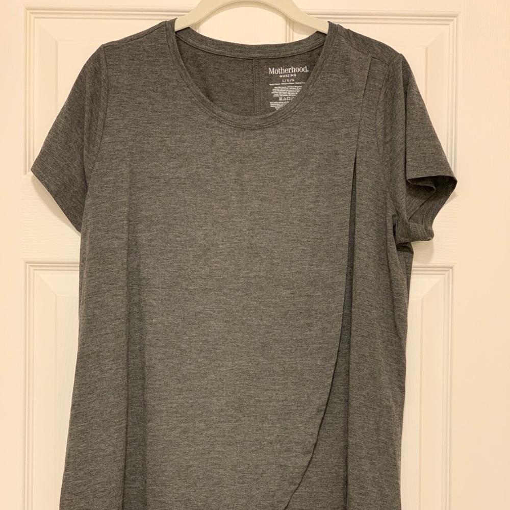 Motherhood Maternity nursing tee